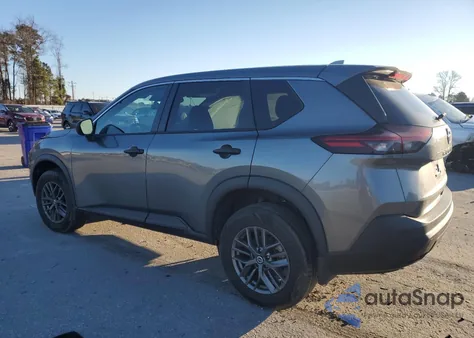 2021 Nissan Rogue S z USA, uszkodzony, nr VIN 5N1AT3AB9MC835639